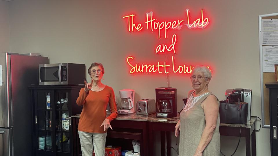 Surratt Lounge