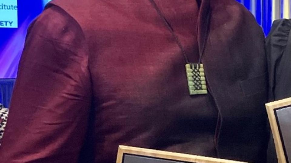 Shiv Ganesh with award
