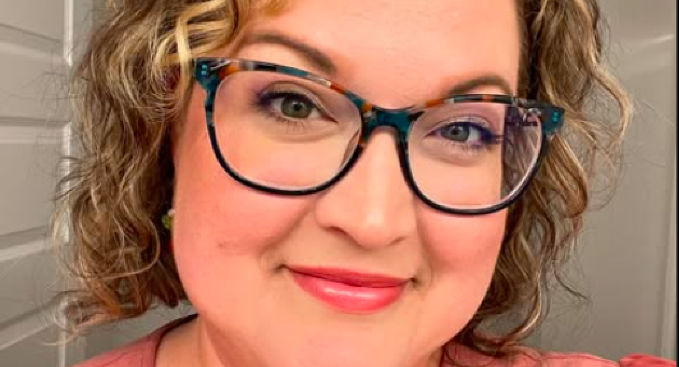 Photo of Laura Vaught